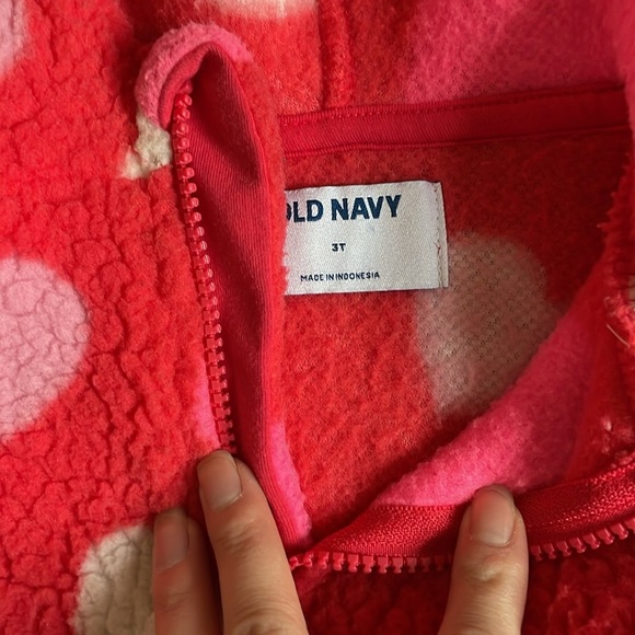 Old Navy Heart Sherpa Fleece Zip Up - Picture 4 of 5